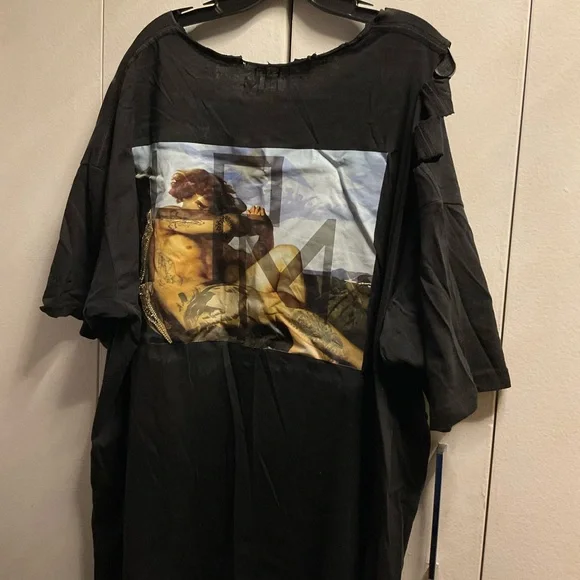 FALLEN ANGEL Art Print Sleeveless Oversized Shirt